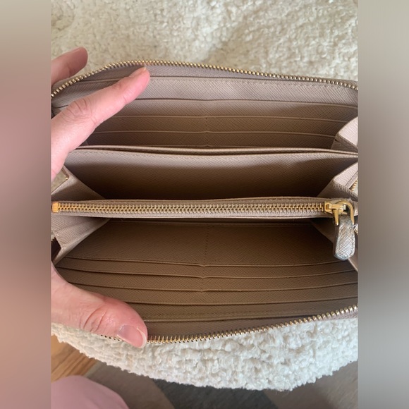 Prada wallet - Picture 6 of 8